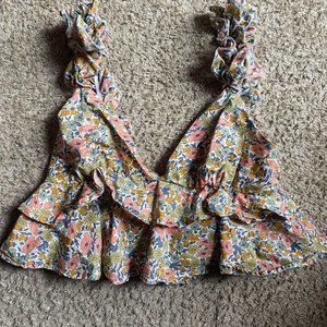 Flowy Cropped flower shirt